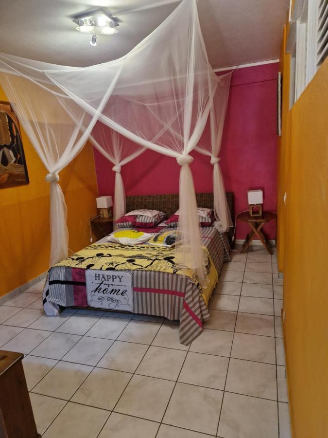 Vila La Creolina Sainte-Rose Exteriér fotografie